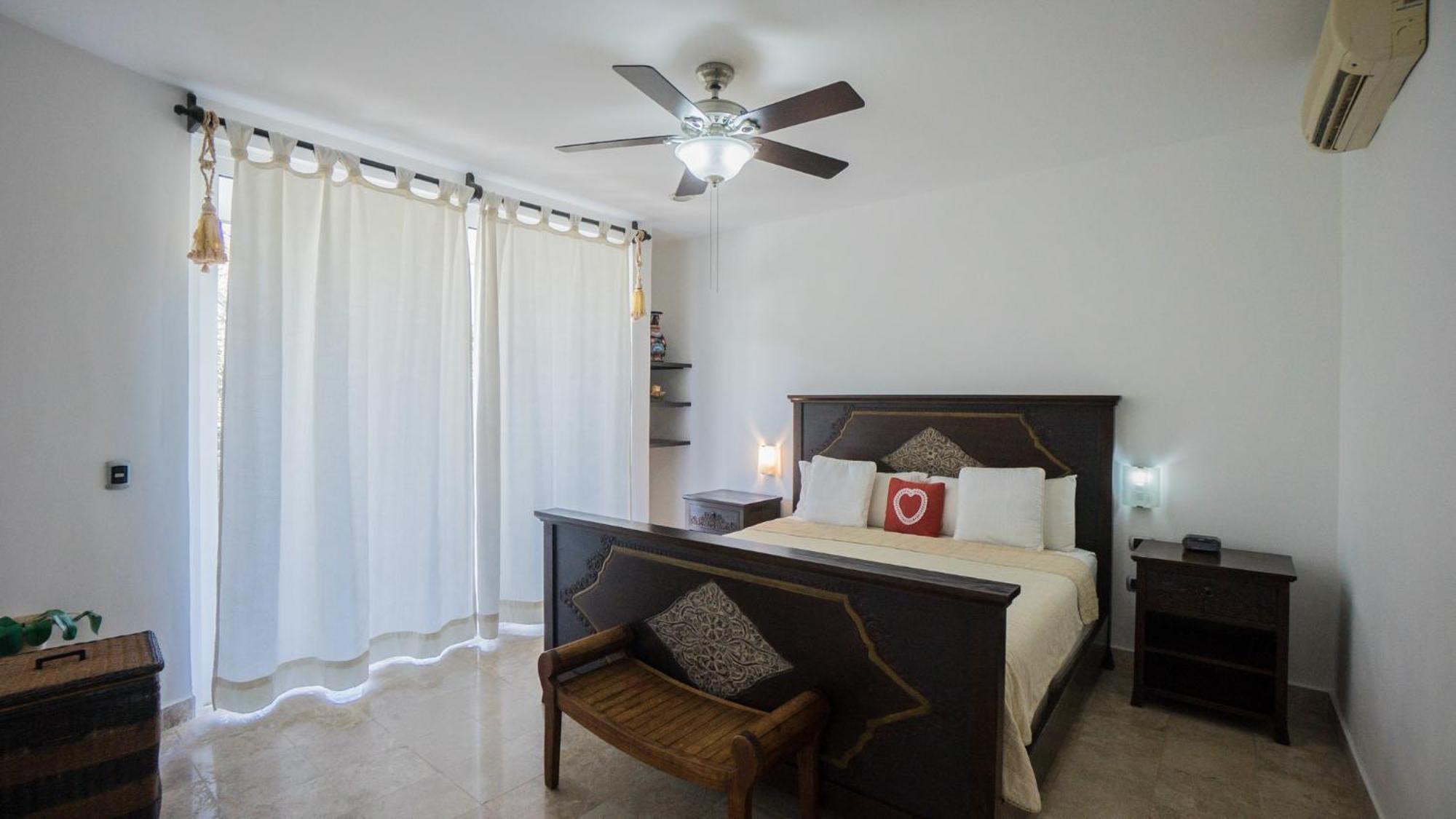 Playa Village Condo By Bvr Playa del Carmen Esterno foto