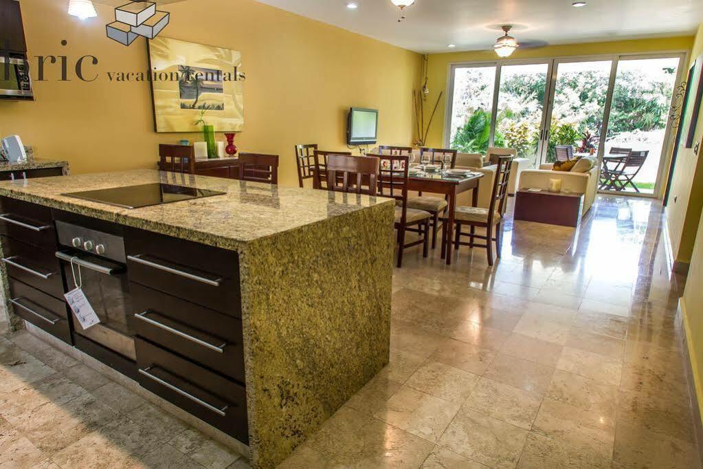 Playa Village Condo By Bvr Playa del Carmen Esterno foto
